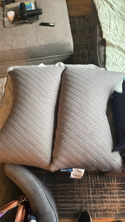Sidney sleep pillows (2)