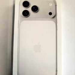 Apple iPhone 17 Pro Max  512 GB  Factory Unlocked  Silver (BRAND NEW FACTORY SEALED)