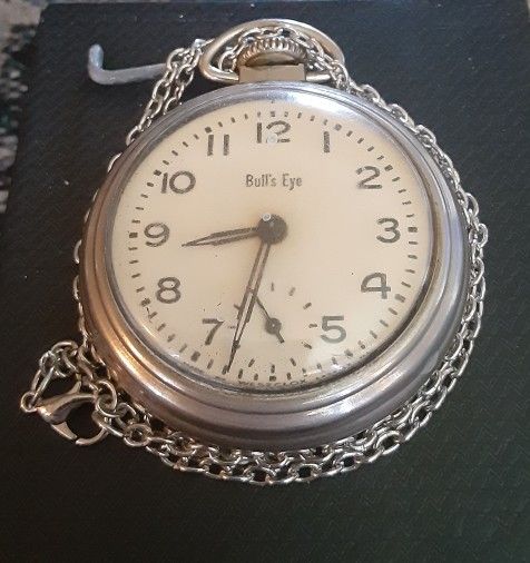 1930s Vintage BULLS EYE WORKING MANS POCKET WATCH. WORKS PERFECTLY.