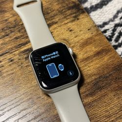 Apple Watch Series 6 44mm GPS + LTE – Works Great – Minor Scratches