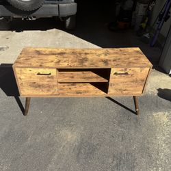 TV stand / Dresser For Free 