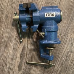 Central Forge Bench Vise w/ Rotating Jaws