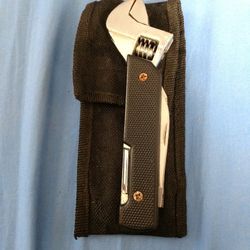 Multiple Tool With Case 