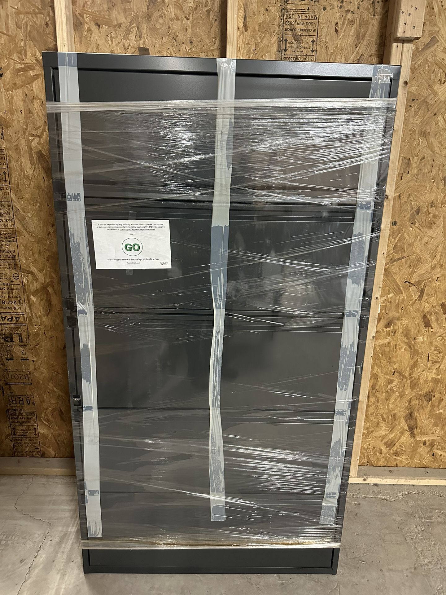 New Sandusky 800 20 D Lateral 5 Drawer File Cabinet Charcoal - (Retail $839.49) Delivery Available!