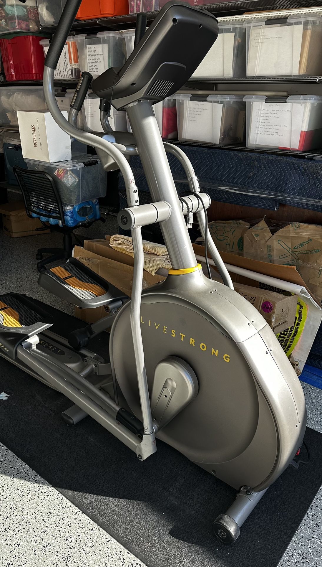 Livestrong Elliptical Machine