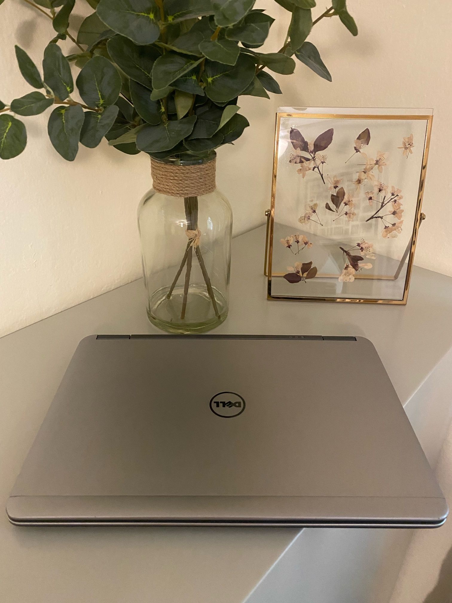 Dell E7240 Laptop with 256 GB SSD 16 GB Ram and Backlit Keyboard