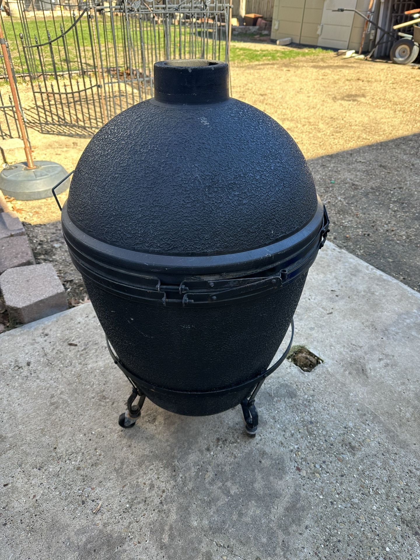 Black Egg Grill for Sale in Grand Prairie, TX OfferUp
