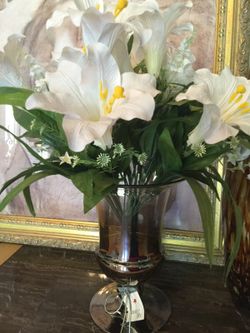 Vase with silk flowers
