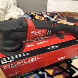 MILWAUKEE M18 POLISHER BUFFER BRAND NEW!!!!