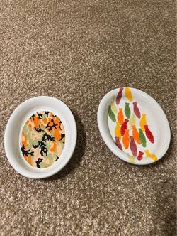 Food trays cat dog x 2