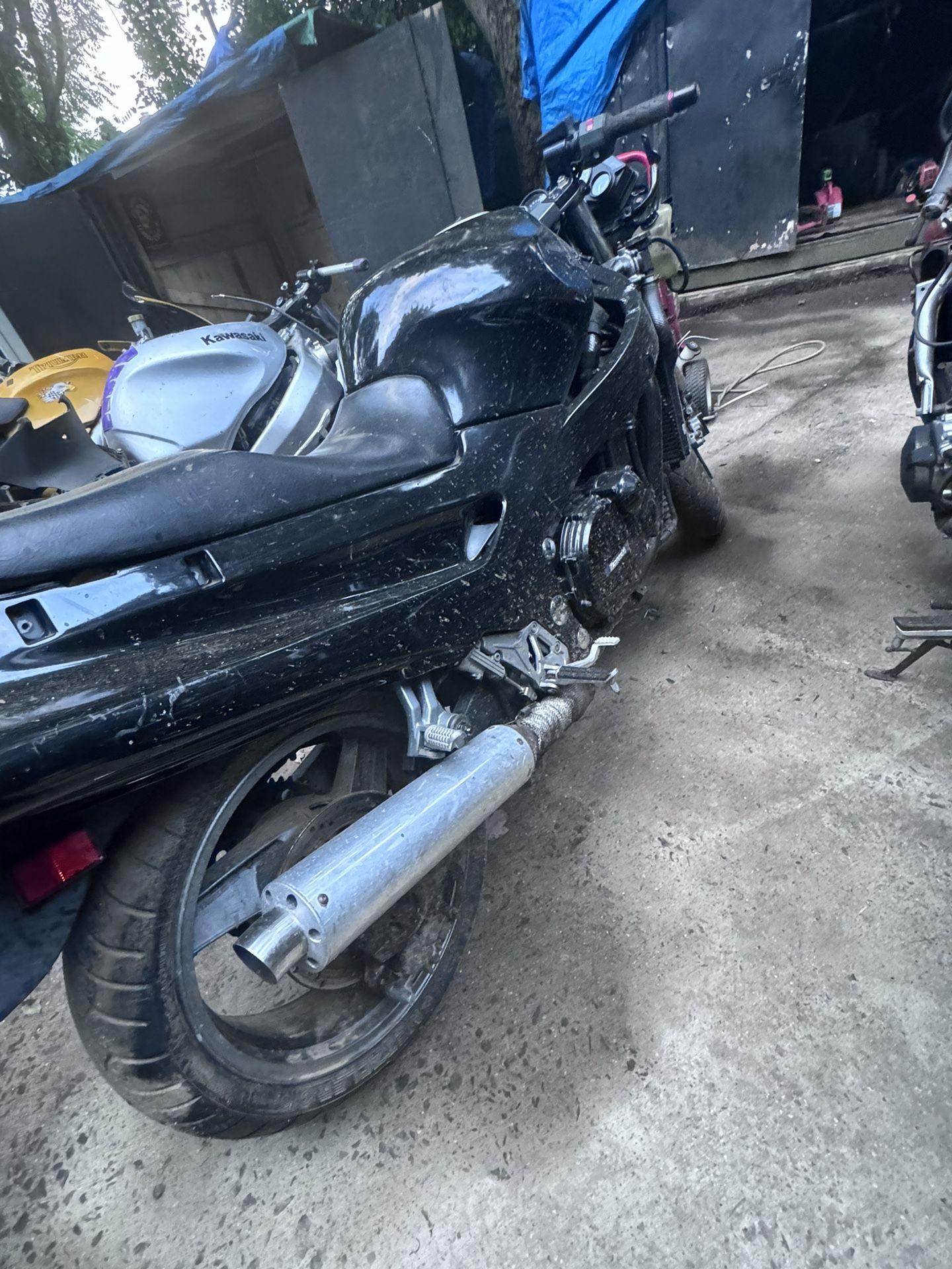 MUST GO!! Triumph Daytona T595i (actually a 959i)  (Parts Only) - Black