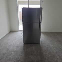 Whirlpool Refrigerator 