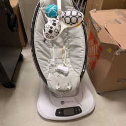 4Moms Mamaroo Baby Swing