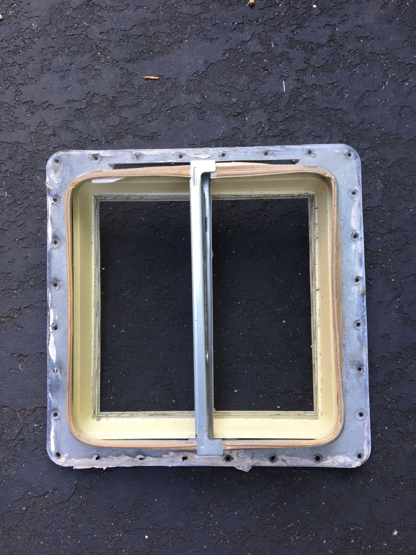 Camper Rv trailer skylight crank vent top