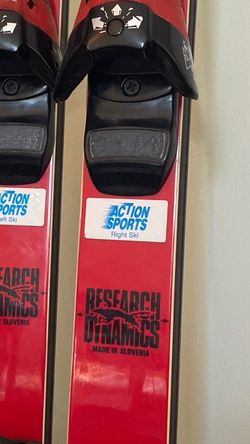 Research Dynamics Red Ski Right