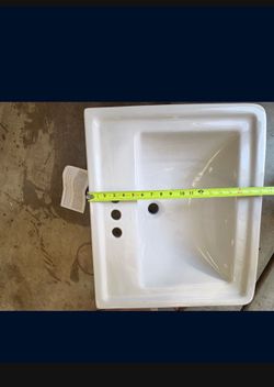 Pedestal Bathroom Sink$120 Never Used