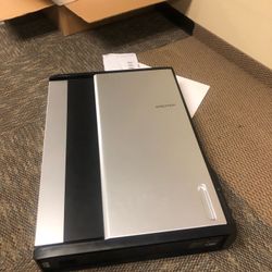 Ergotron Zip12 Charging Wall Cabinet Dm12-1006-1