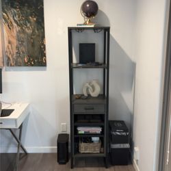 Book shelf with drawer