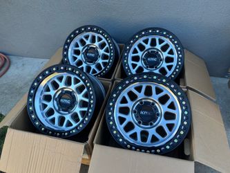 17” INCH KMC KM549 GRS OFF ROAD MACHINED SILVER BLACK WHEELS/RIMS 6x5.5 6x139.7 CHEVY SILVERADO GMC TOYOTA TACOMA