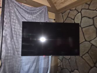 44-in Roku Smart TV