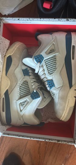 Jordan 4 Military Blue