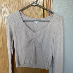 American Eagle Cropped Sweater 