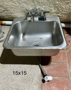 15 x 15 bar sink