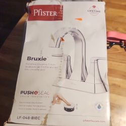 Pfister Bruxie 4 in. Centerset 2-Handle High Arc Bathroom Faucet Brushed Nickel
