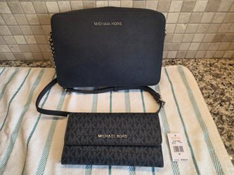 Michael Kors Jet Set Travel Admiral MK CrossBody Bag & Wallet Set- NEW W/TAGS
