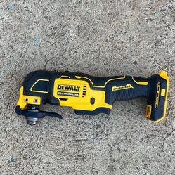 Dewalt 20V Brushless Multi-Tool (Tool Only)