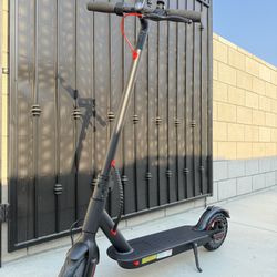 Electric scooter