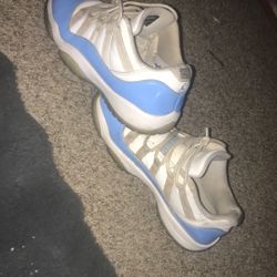 Jordan 11 Retro Low University blue