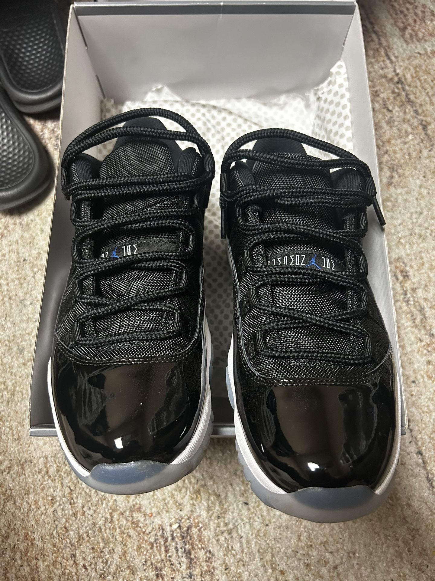 Retro Jordan 11 Space Jam