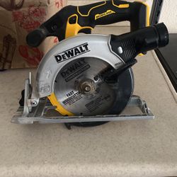 Dewalt Circular Saw 
