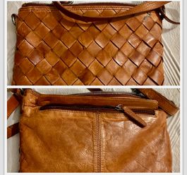 $15 leather purse Arciero st