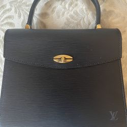Vintage Authentic Louis Vuitton Malesherbes Epi BLACK handbag