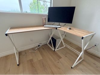 L shape wood desk. White with light wood