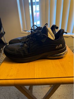 2 pairs of Nike