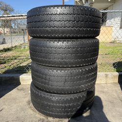 Set of 4 285/60/20 Firestone 