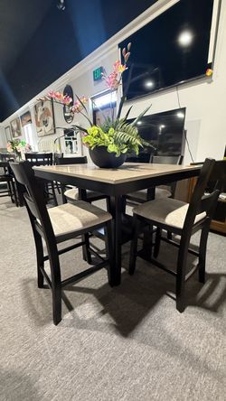 5 PC DINING TABLE