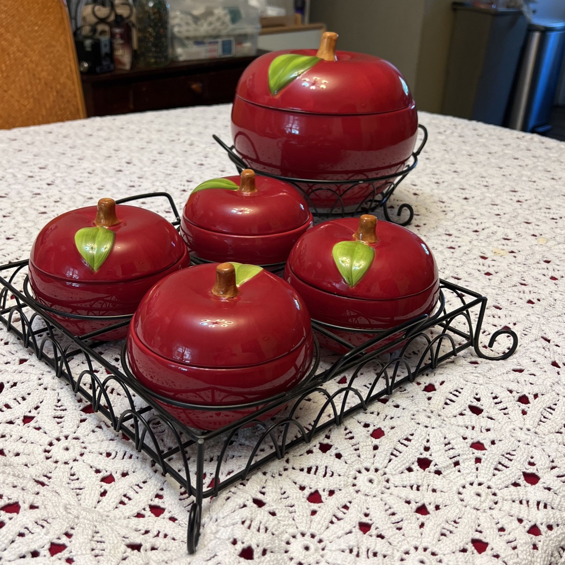 Apple Bakeware Dishes