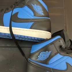 Air Jordan 1 Mid men’s shoes - Hardly Worn  Size 8
