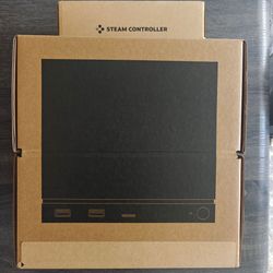 Valve Steam Machine 512GB with controller - in hand