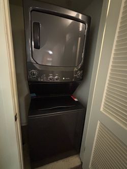 Stacked Washer and dryer Electric