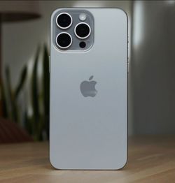 iPhone 16 Pro de 256 GB, desbloqueado y en excelente estado: oferta especial por pago en efectivo desde 749 $.
