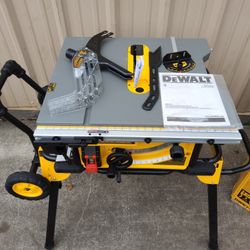 Dewalt 10" Table Saw With Rolling Stand 