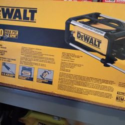 Like New DeWalt Pressure Washer 2100 Psi $$$$250