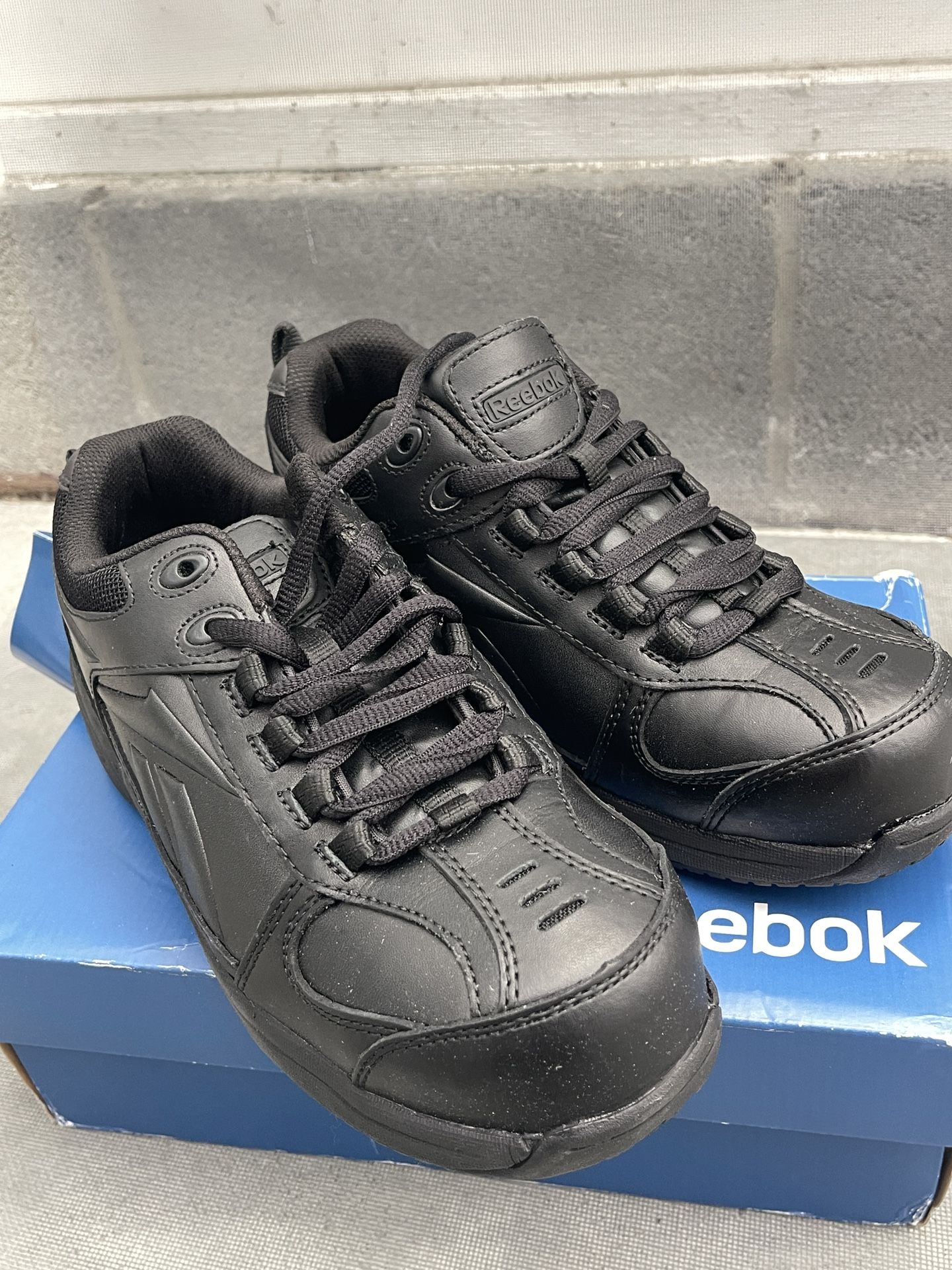 Reebok RB186 Womens Size 8 Athletic Shoe Black Composite Toe