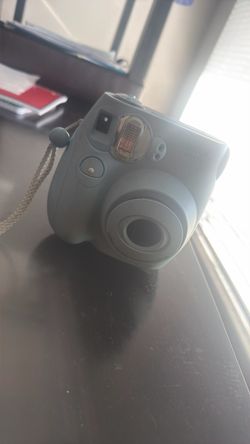 Fujifilm instax mini camera