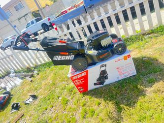 ECHO
21 in. 190 cc Briggs and Stratton Gas 3-in-1 Dual Blade RWD Self-Propelled Lawn Mower with Single Lever Deck Adjustment